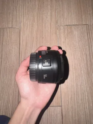 كاميرا Canon 2000D شبه جديدة مع عدستين