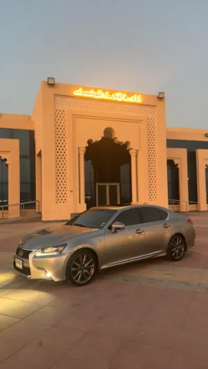 Used Lexus GS in Um Al Quwain