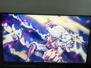 شاشه قيمنق 27 بوصه 165HZ بحاله ممتازه جدا