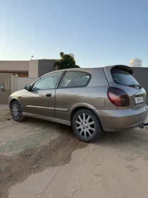 نيسان الميرا 2005