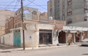 1 m2 More than 6 bedrooms Townhouse for Sale in Sana'a Western Geraf