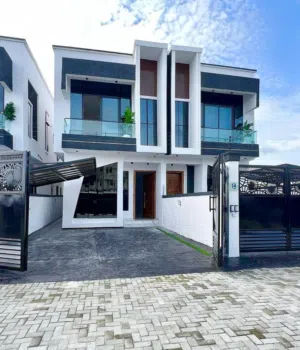 303 m2 More than 6 bedrooms Townhouse for Sale in Basra Dur Nuwab Al Dubat