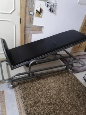 تخت تمريض حديد بحال الجديد
