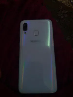 Samsung Galaxy A40 64 GB in Amman
