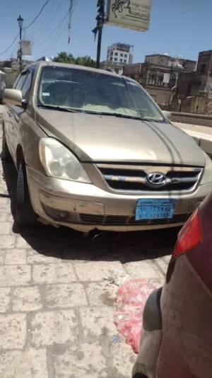 للبيع باص هونداي  عرطه بقيمة متر