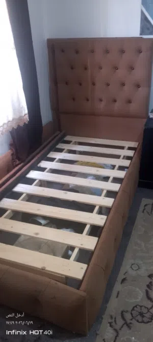 تخت شبابي بحاله الوكاله بسعر مغري