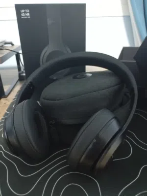 للبيع سماعة Beats Solo 3 Wireless أصلية (وارد أمريكا)