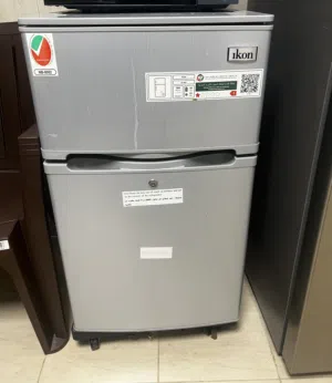 ثلاجة مكتب
