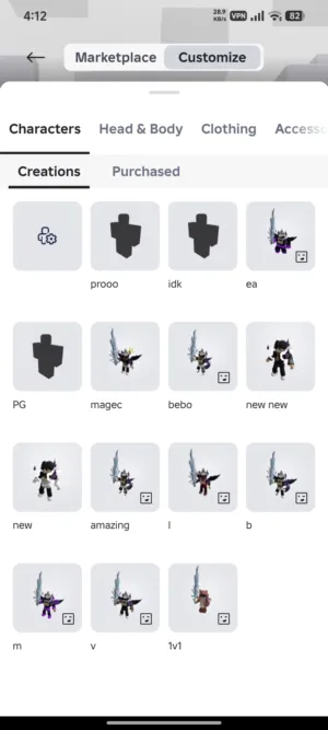 حساب روبلوكس قديم قوي العاب و فيه ملابس كتير