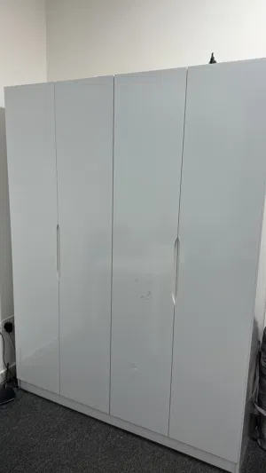 خزائن اطفال مزدوجه وفرديه بحاله منتازه