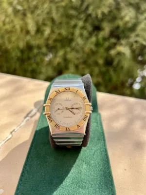 Unisex Vintage Omega Constellation