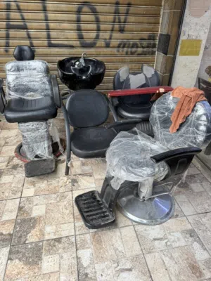 كراسي حلاقة ومغسلة حلاقة للبيع بسعر البلاش