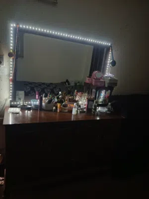 تواليت خشب للبيع