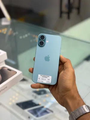 iPhone 16-128 GB with apple warranty - 100% BH - Smooth phone