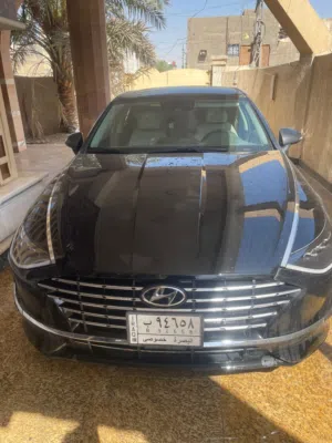 سوناتا 2023هايبرد ممشى قليل ونضيفه وارد امريكي حره تحويل ثاني يوم ضمان مكينه وكير