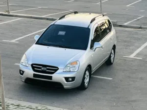 Used Kia Carens in Tripoli
