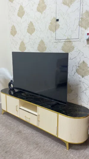 ستاند تلفزيون (كلاسيك)نضيف بلون البيج