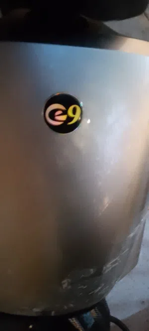 للبيع دراجه كهربائيه استعمال قليل  نوع جي 9 حديثه