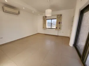 300 m2 3 Bedrooms Apartments for Rent in Amman Abdoun