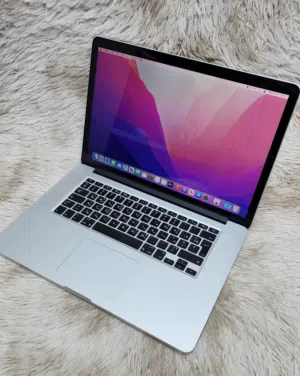 Apple MacBook Pro i7 16gb ram 512gb ssd 15.4inchs retina display Backlight keyboard Orignal charger