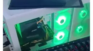 جهاز كمبيوتر جيمنج للبيع