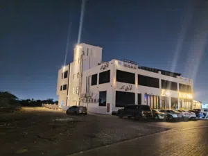 محلات و معارض للإيجار