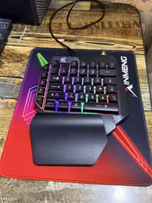 Gaming keyboard single hand