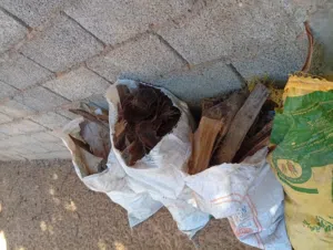 متوفر حطب كرناف وليف نظيف المكان عين زارة زويتة