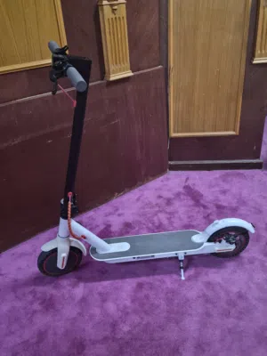 سكوتر ابيض سريع للبيع