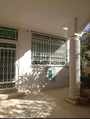 270 m2 4 Bedrooms Townhouse for Sale in Ariana Other
