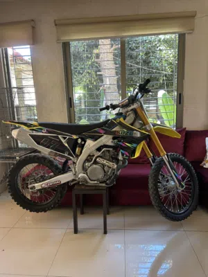 Suzuki Rmz450