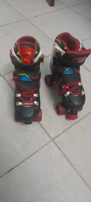 جزمة سكيت للأطفال