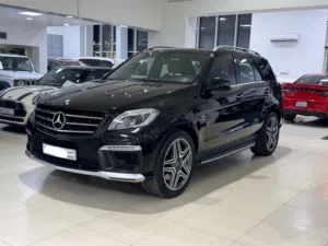 Mercedes Benz ML-63 AMG 2013 (Black)