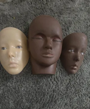 وجه مليكان سيلكون لعمل المكياج طري وسهل التنظيف وتطبيق المكياج علي جديد لم يتم استخدامه