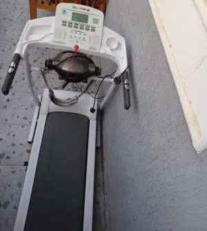 سير رياضي نظيف