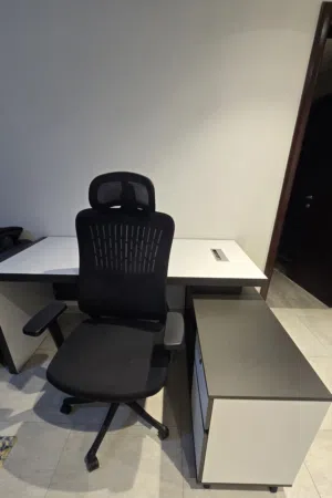 مكتب L+كرسي