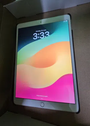 ipad pro 10.5 بيع مستعجل
