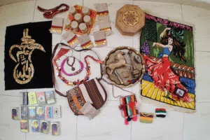 للبيع – مجموعة نحاسيات ومقتنيات تراثية ونادرة بحالة ممتازة كلهم ع 30 دينار