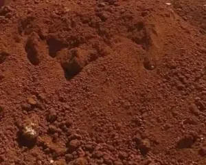 قلاب  لنقل كافة أنواع الطوب والرمل وناعمه  والهدم وازالت الطمم . حجم 3متر و 6متر و 18متر  لنقل كافة