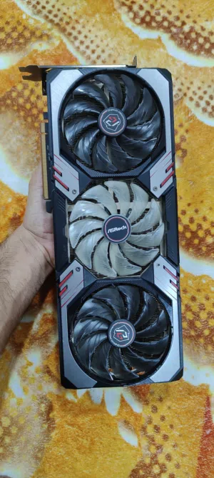 للبيع كرت شاشة 4k RX 6800XT 16GB يتشغل بس ميعرض ابيع عاطل