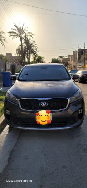 سورنتو 2019 وارد امريكي سعرها 30 مليون وبيها مجال