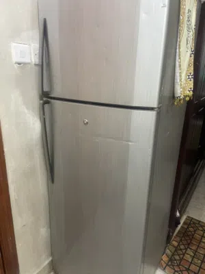 ثلاجه ال جي مستعمله بحاله ممتازه