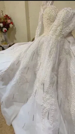 فستان زفاف
