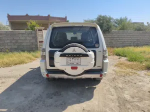 ميتسوبيشي باجيرو 2010