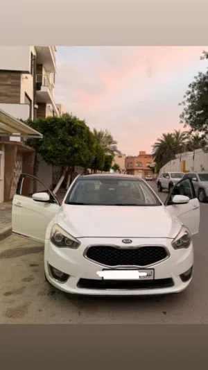 كيا كادنزا