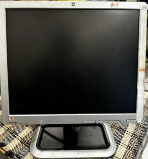 17" HP monitors for sale  in Hawally