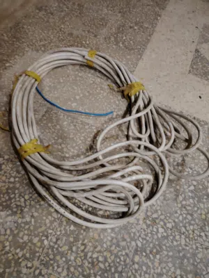 كيبل كهرباء 33 متر عشرة ميلي 10 ب 2