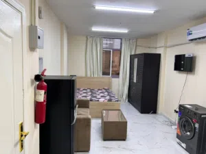 استوديو شامل جميع الفواتير ب 2500