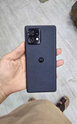 Motorola Moto Edge 40 256 GB in Sana'a