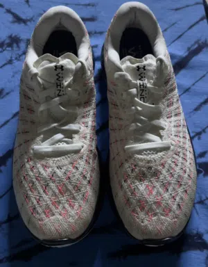 Under armour flow wind running shoes